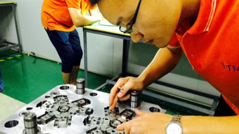汽车五金模具代理加盟，揭秘行业背后的真相**