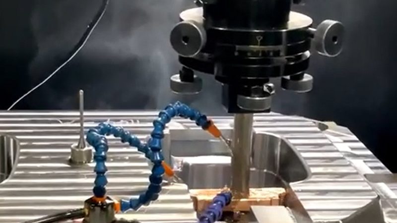 苏州级进模加工：揭秘十大品牌背后的技术奥秘**